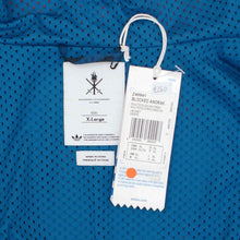 Load image into Gallery viewer, Blue & Red Lightweight Jacket