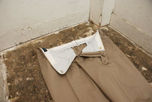 Load image into Gallery viewer, Beige Trousers Without Pleats