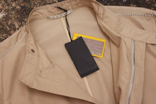 Load image into Gallery viewer, Beige Resin Silk Cloth Jacket With Piping Detail