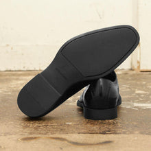 Load image into Gallery viewer, Black Patent Leather Wingtip Brogue Shoe