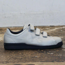 Load image into Gallery viewer, New Court V Trainers Grey Trainers
