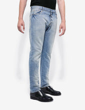 Load image into Gallery viewer, Rockstud Untitled Light Blue Stonewash Denim Jeans