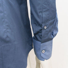 Load image into Gallery viewer, Blue Two-Tone Shirt
