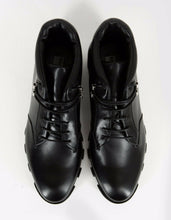 Load image into Gallery viewer, Black Leather Ankle Boots
