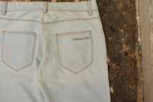 Load image into Gallery viewer, Easy Fit Light Blue Washed Jeans
