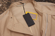 Load image into Gallery viewer, Beige Resin Silk Cloth Jacket With Piping Detail

