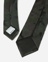 Load image into Gallery viewer, Green Camo Print Silk Tie
