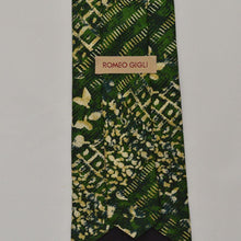 Load image into Gallery viewer, Green &amp; Beige Pattern Silk Tie

