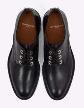 Load image into Gallery viewer, Black Studded Leather Derby Shoes
