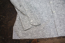 Load image into Gallery viewer, White Contour Print Shirt
